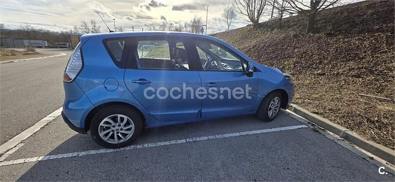 Usado Renault Scénic III Business 110 CV (80 kW) 2012 Azul Monovolumen