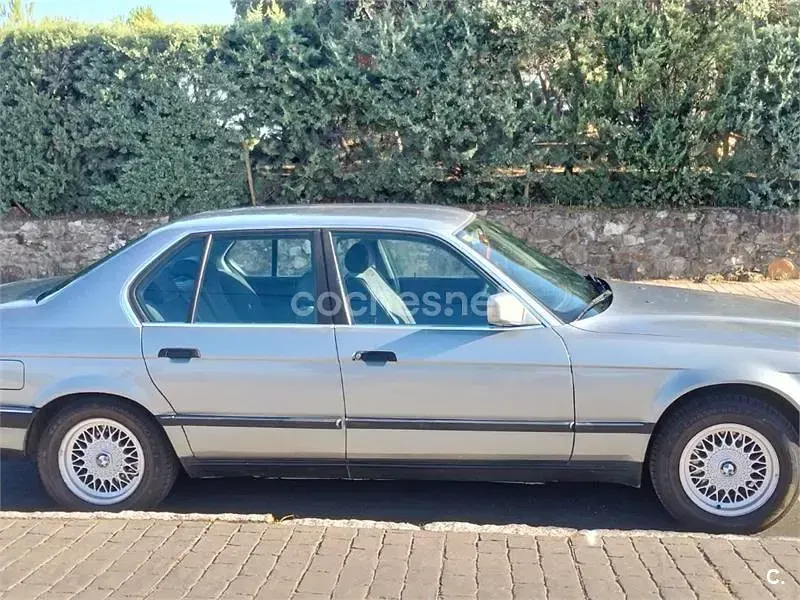 Usado BMW 730 188 CV (138 kW) 1988 Gris / plata Berlina