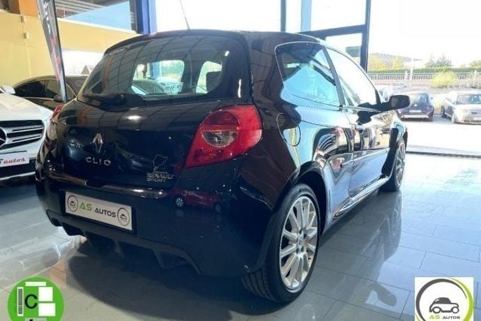 Usado Renault Clio R.S. R.S. 200 CV (147 kW) 2009 Negro Utilitario