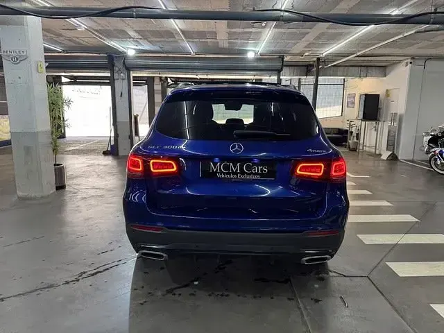 Usado Mercedes GLC300e 306 CV (225 kW) 2020 Azul SUV