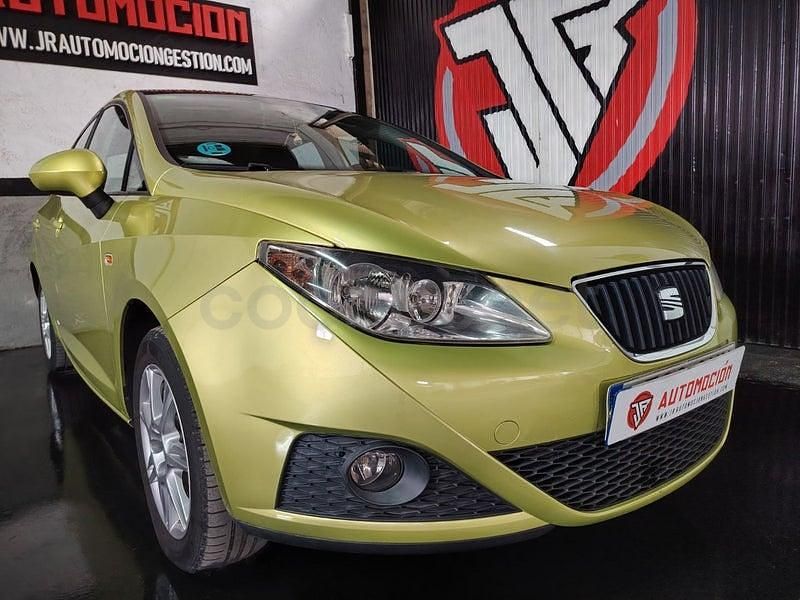 Usado Seat Ibiza Sport 85 CV (62 kW) 2010 Amarillo Berlina