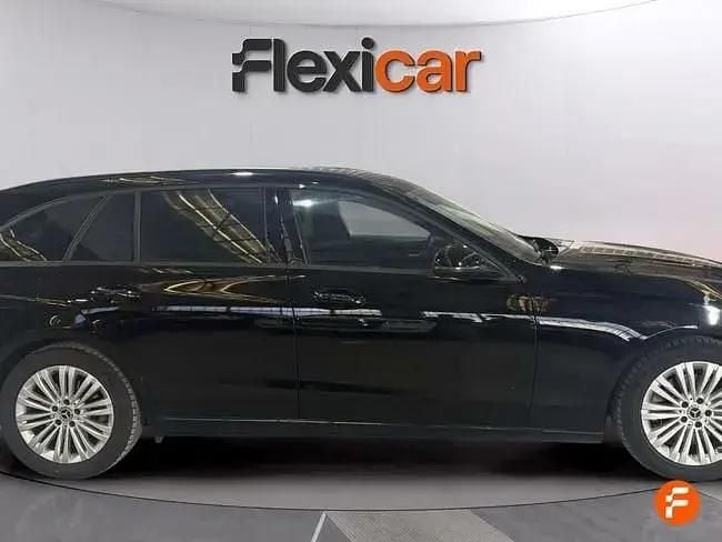 Usado Mercedes C220 200 CV (147 kW) 2022 Negro Familiar