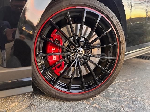 Usado VW Golf VIII GTI Clubsport 301 CV (221 kW) 2024 Negro Berlina