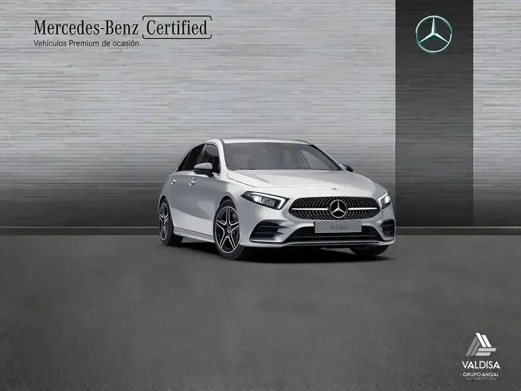 Usado Mercedes A250 AMG line 218 CV (160 kW) 2022 Gris