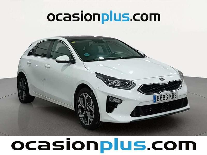 Usado Kia Ceed Launch Edition 136 CV (100 kW) 2018 Blanco Utilitario
