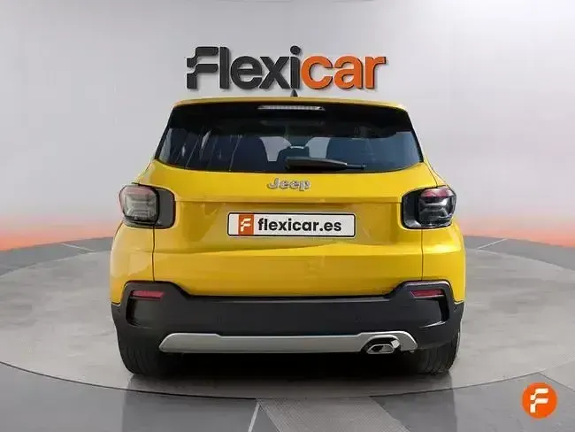 Usado Jeep Avenger Altitude 100 CV (73 kW) 2023 Amarillo SUV