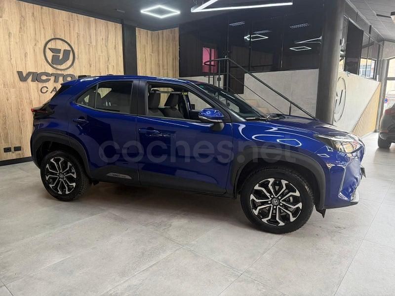 Usado Toyota Yaris Cross Active 116 CV (85 kW) 2022 Azul SUV