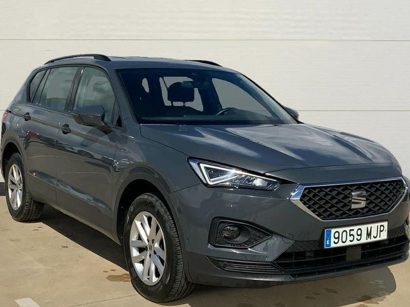 Gris / plata Usado 2023 Seat Tarraco Style SUV | 28.900 € (Un poco caro) - Imagen 1/4