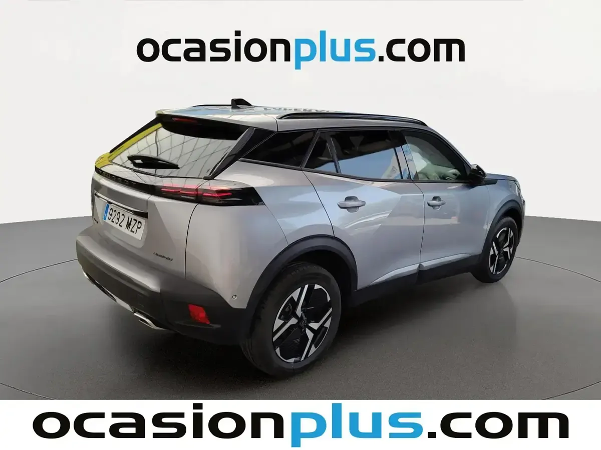Usado Peugeot 2008 Allure 145 CV (106 kW) 2025 Gris SUV
