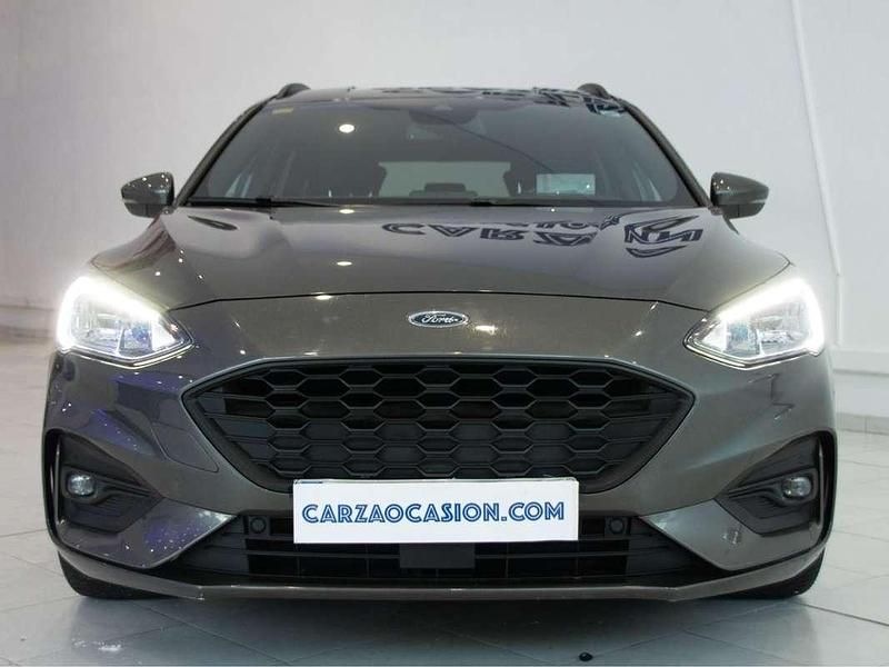 Usado Ford Focus ST-Line 125 CV (91 kW) 2020 Gris Utilitario