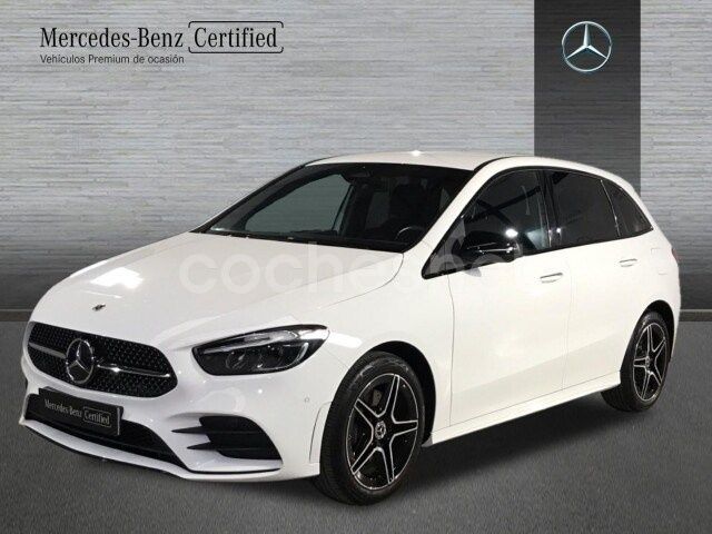 Blanco Usado 2024 Mercedes B250e AMG line Monovolumen | 34.995 € - Imagen 1/4