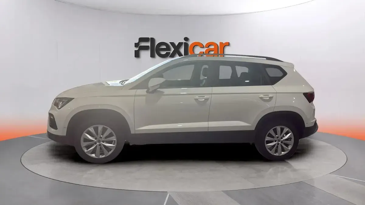Usado Seat Ateca 150 CV (110 kW) 2023 Blanco SUV