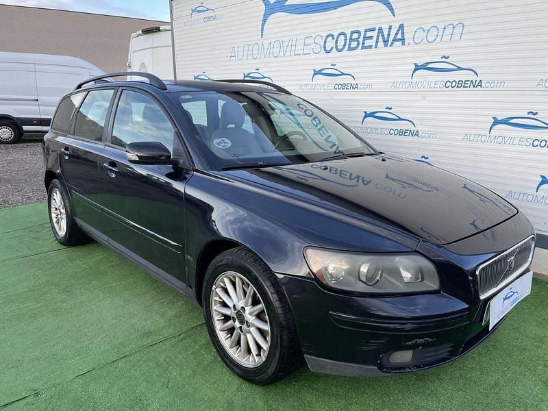 Negro Usado 2005 Volvo V50 Momentum Familiar | 1600 € (Buen precio) - Imagen 1/4