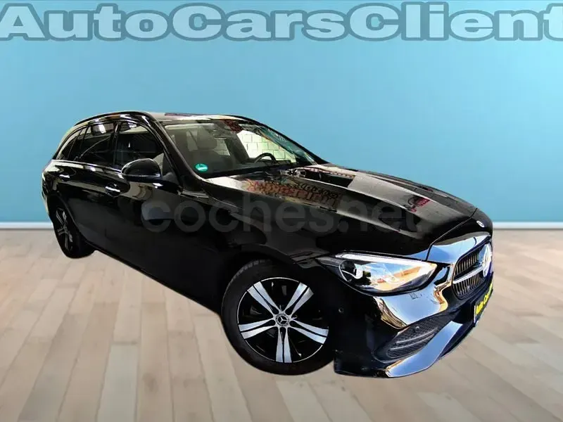 Usado Mercedes C220 200 CV (147 kW) 2022 Negro Familiar
