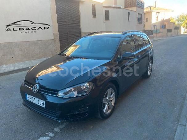 Negro Usado 2016 VW Golf VII Advance Familiar | 6990 € (Precio justo) - Imagen 1/4