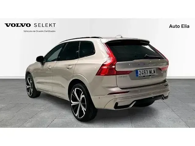 Usado Volvo XC60 Ultimate 197 CV (144 kW) 2023 Gris SUV