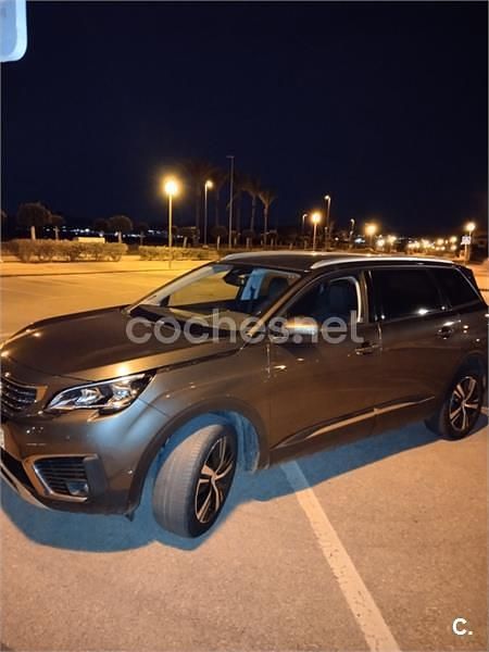 Usado Peugeot 5008 Allure 130 CV (95 kW) 2019 Verde SUV