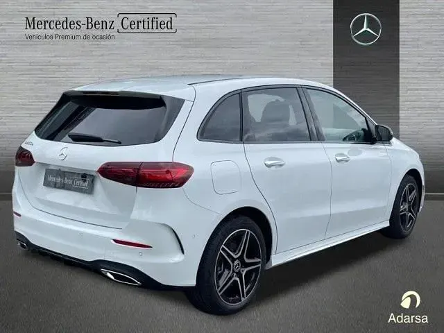 Usado Mercedes B250e 218 CV (160 kW) 2024 Blanco digital Utilitario