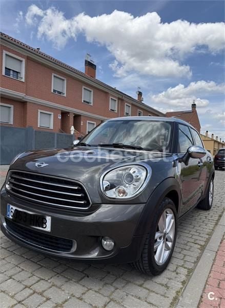 Gris / plata Usado 2012 Mini Cooper D Countryman SUV | 8300 € (Precio justo) - Imagen 1/4