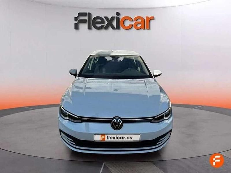 Usado VW Golf VIII 110 CV (80 kW) 2021 Blanco Familiar