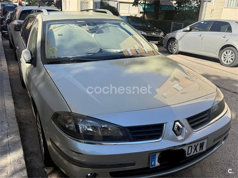 Usado Renault Laguna II Dynamique 120 CV (88 kW) 2006 Beige Familiar