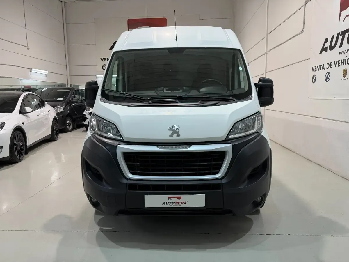 Usado Peugeot Boxer S 140 CV (102 kW) 2021 Blanco Van