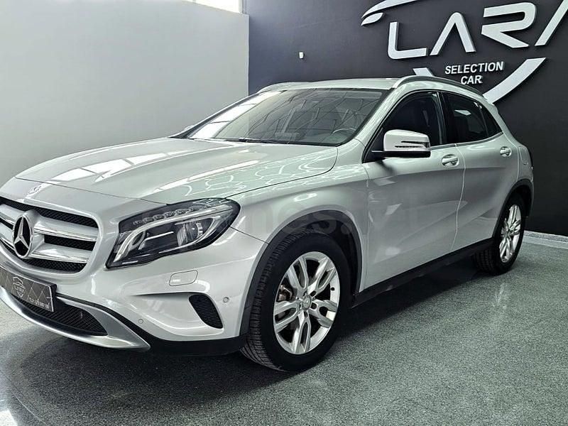 Usado Mercedes GLA200 Urban 136 CV (100 kW) 2016 Gris / plata SUV