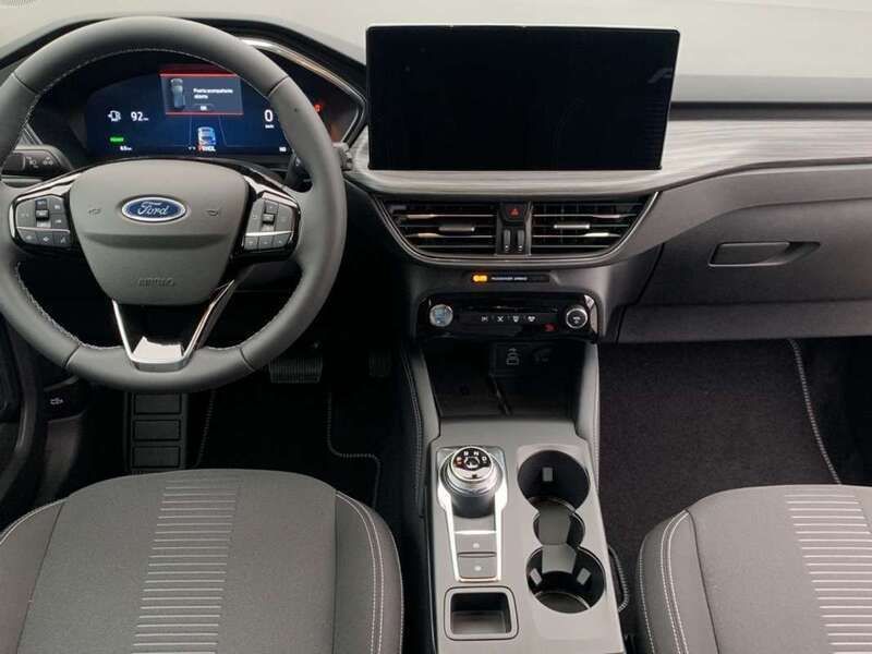 Usado Ford Kuga Active 190 CV (139 kW) 2024 Negro SUV