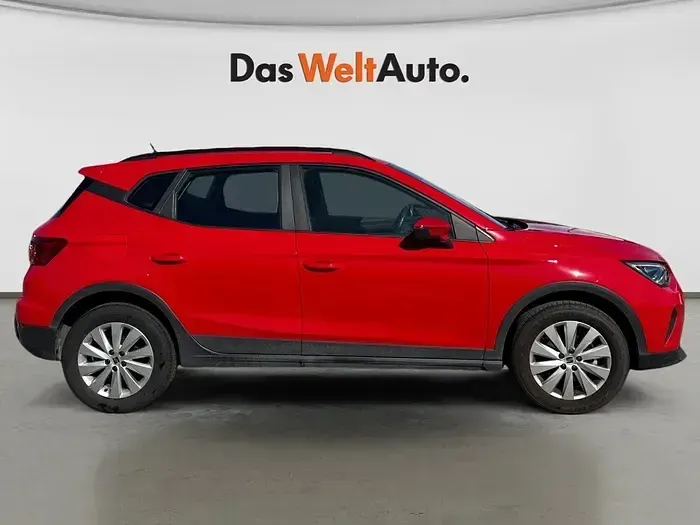 Usado Seat Arona Style 110 CV (80 kW) 2022 Rojo SUV