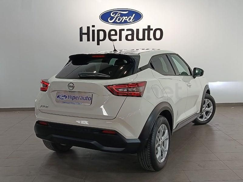 Usado Nissan Juke Acenta 114 HP (83 kW) 2022 Branco SUV