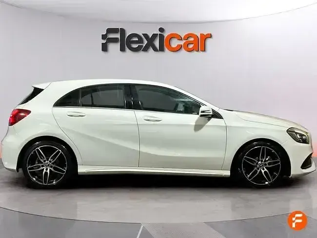 Begagnad Mercedes A200 136 HK (100 kW) 2018 Vit