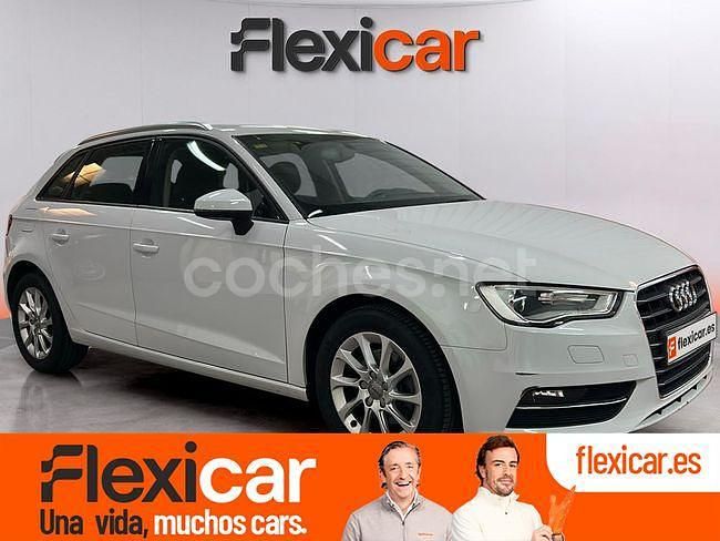 Blanco Usado 2015 Audi A3 Ambiente Berlina | 13.990 € (Un poco caro) - Imagen 1/4