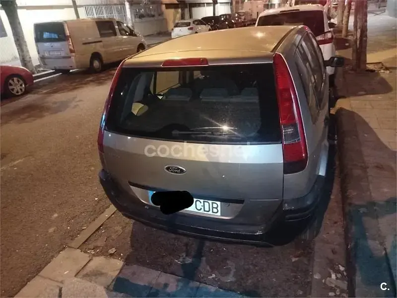 Usado Ford Fusion 100 CV (73 kW) 2002 Beige Utilitario