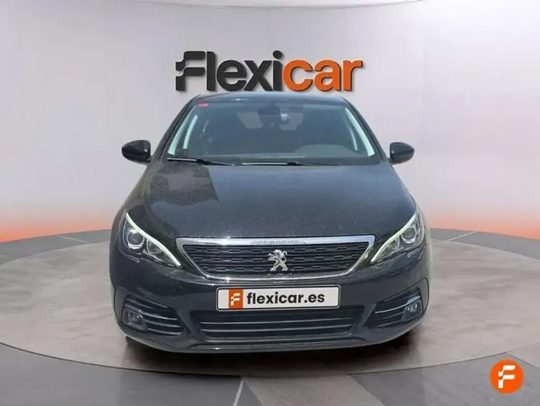 Usado Peugeot 308 Style 131 CV (96 kW) 2019 Negro Utilitario