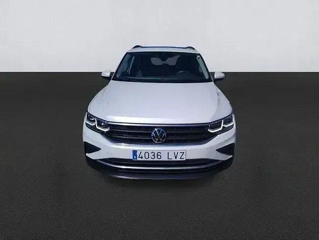 Usado VW Tiguan Life 150 CV (110 kW) 2022 Blanco SUV