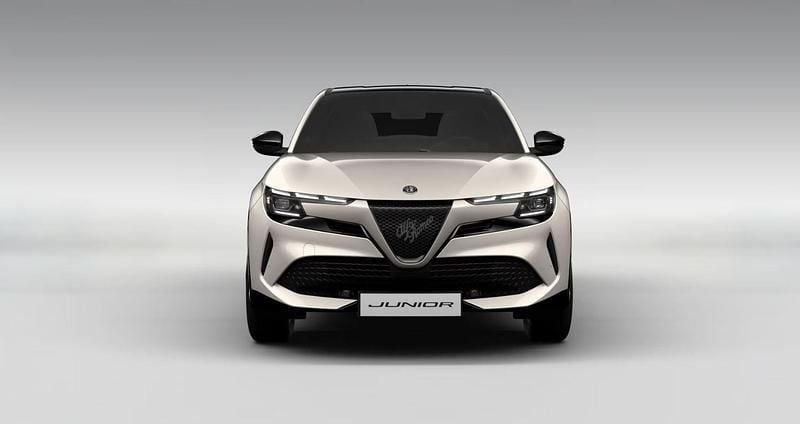 Nuevo Alfa Romeo Junior Edizione Speciale 145 CV (106 kW) 2026 Gris SUV