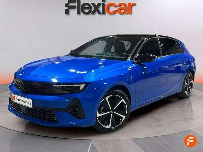 Usado Opel Astra 131 HP (96 kW) 2024 Azul Citadino