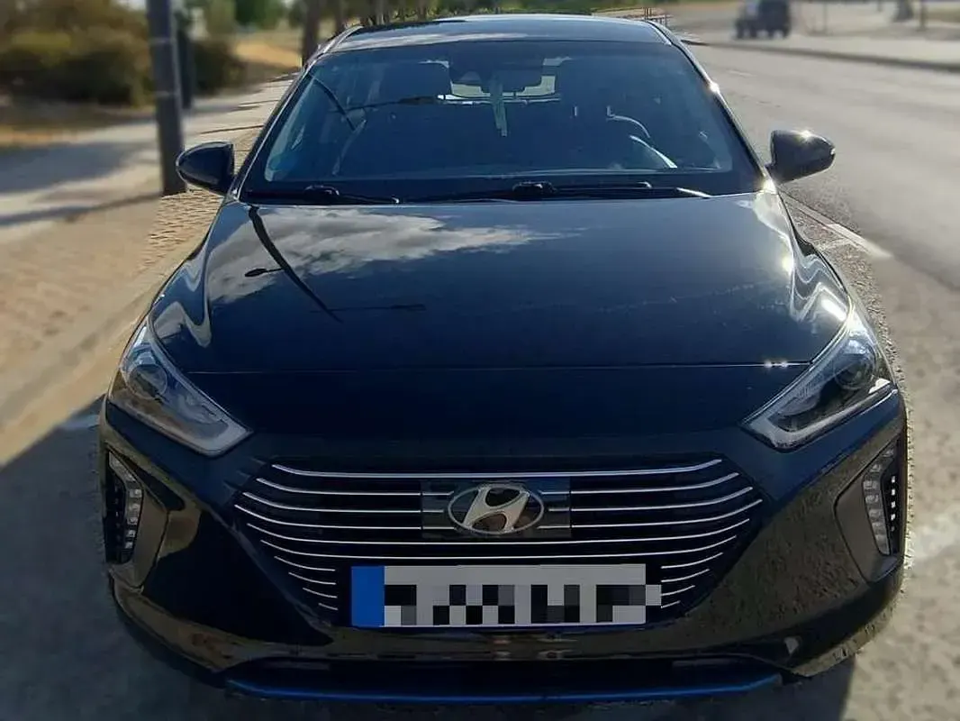 Usado Hyundai Ioniq 105 CV (77 kW) 2018 Negro Utilitario