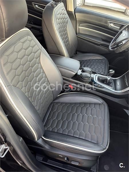 Begagnad Ford Edge Vignale 180 HK (132 kW) 2018 Svart SUV