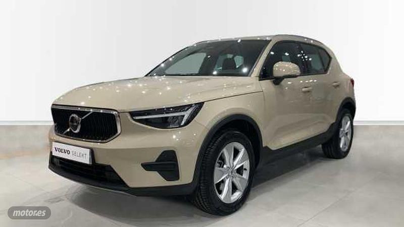 Beige Usado 2025 Volvo XC40 Core SUV | 33.700 € - Imagen 1/3