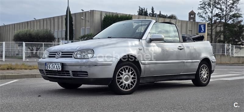 Usado VW Golf Edition 115 CV (84 kW) 2003 Gris / plata Descapotable