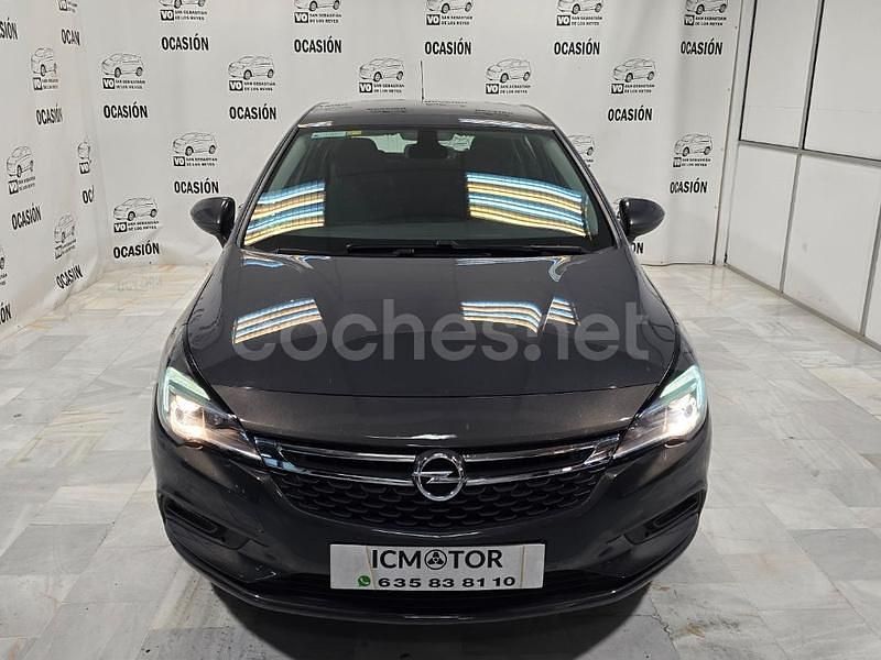 Usado Opel Astra Business 110 CV (80 kW) 2016 Gris / plata Berlina