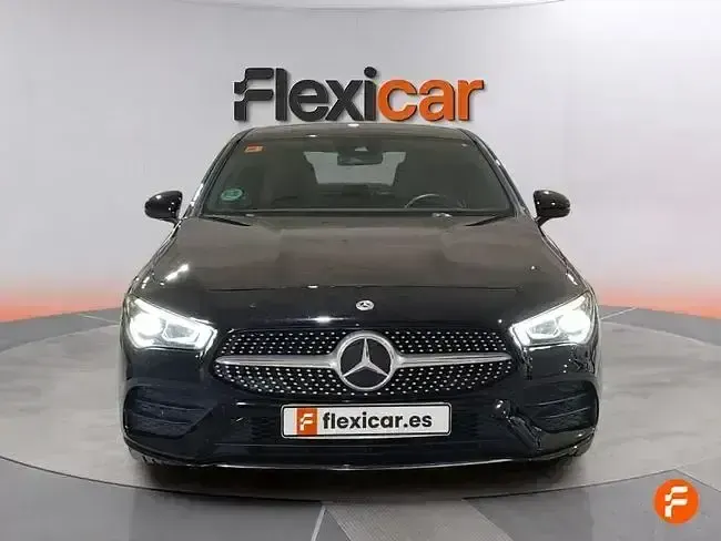 Usado Mercedes CLA200 150 CV (110 kW) 2021 Negro Berlina