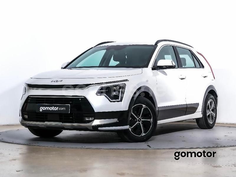 Blanco Usado 2024 Kia Niro SUV | 24.990 € (Un poco caro) - Imagen 1/4