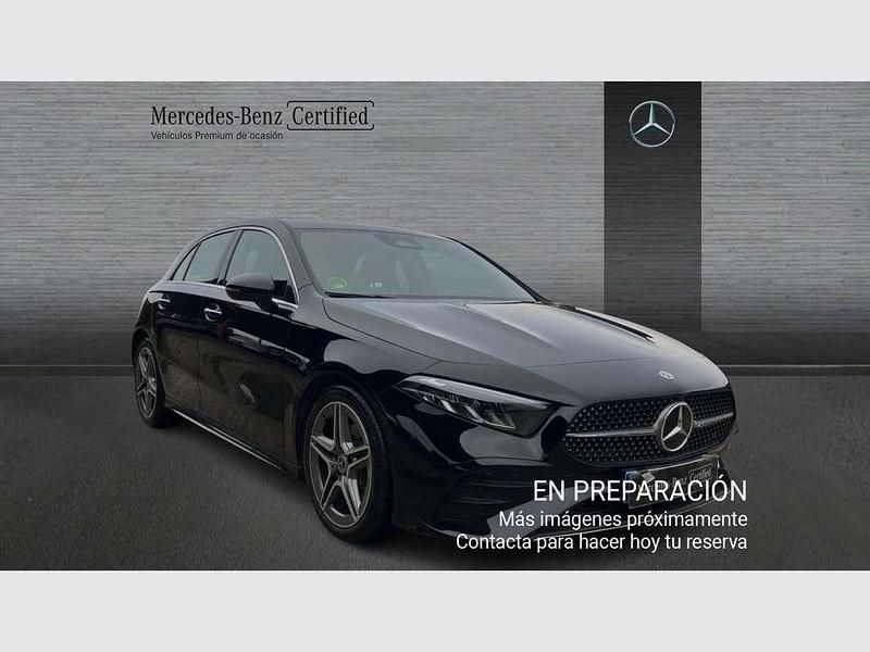 Usado Mercedes A200 150 CV (110 kW) 2024 Negro Berlina