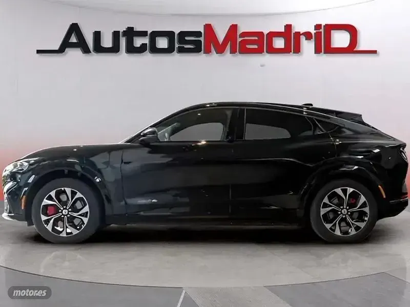 Usado Ford Mustang Mach-E 216 kW (294 CV) 2023 Negro SUV