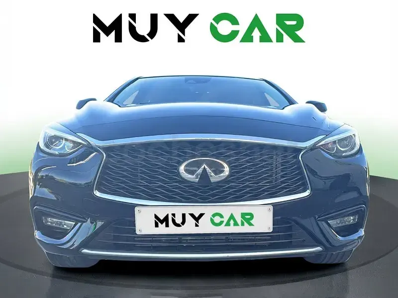 Usado Infiniti Q30 Premium 109 CV (80 kW) 2018 Blanco Berlina