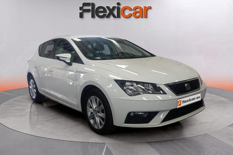 Blanco Usado 2017 Seat Leon Style Plus Berlina | 10.990 € (Precio justo) - Imagen 1/4