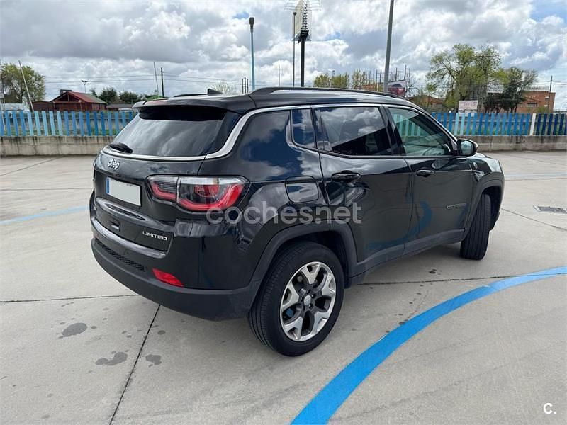 Usado Jeep Compass Opening Edition 170 CV (125 kW) 2017 Negro SUV