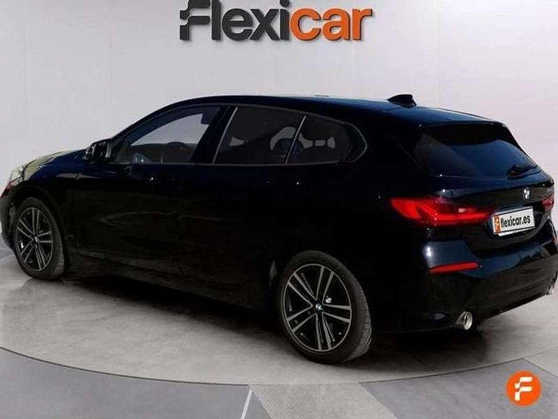 Usado BMW 118 150 CV (110 kW) 2021 Negro Utilitario